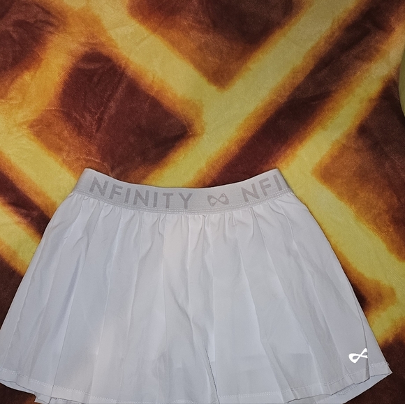 Nfinity Athletic skirt - Picture 4 of 5